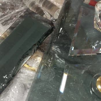 Reklam Noktası Ürün Özenli Paketlenmediği İçin Kırık Gitti