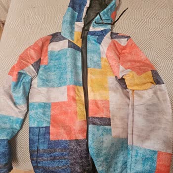 Yanlış Ve Kalitesiz Ürün, Gümrük Ücreti Sürprizi Ve İade Sorunu: Mağduriyetimin Giderilmesini İstiyorum