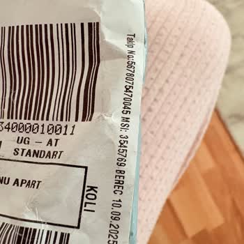 Aldığım Parfüm Akmış Ve Satıcıdan Geri Dönüş Alamıyorum