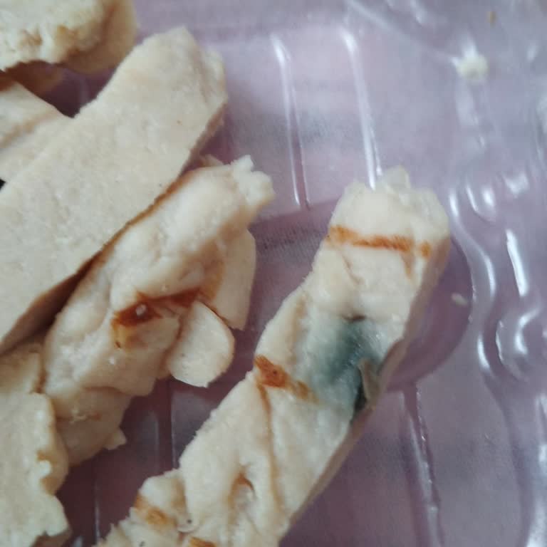 Lezita Bozuk Tavuk Ürünü Nedeniyle Sağlık Ve Maddi Mağduriyet Yaşadım