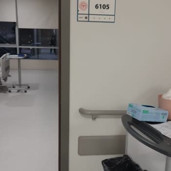 Etlik Şehir Hastanesinde Yemeklerin Kalitesi Ve İlgisizlik Hayal Kırıklığı Yarattı