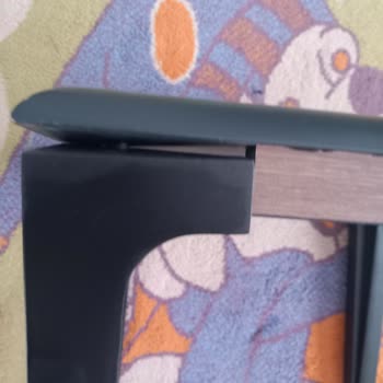 Zigon Sehpanın Renk Değişimi Ve Kırılması Sonrası İlgisizlik