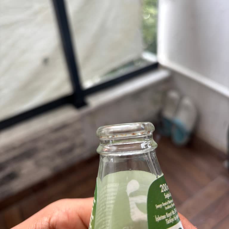 Aldığım Soda Şişesinin Ağız Kısmında Pas Çıkması Ve Sağlık Endişesi