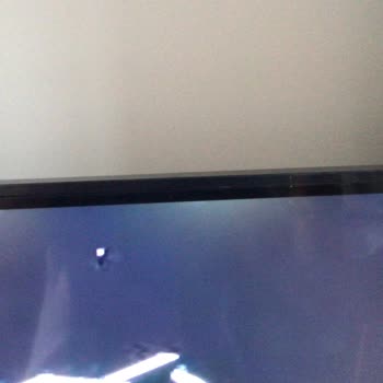 Televizyonumda İlk Günden Beri Ekran Işık Süzmesi Sorunu Çözülmüyor