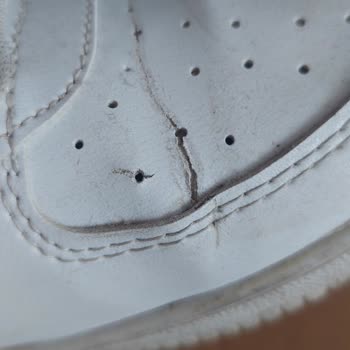 Kısa Sürede Parçalanan Nike Ayakkabıma Boyner'den Çözüm Bulunmuyor