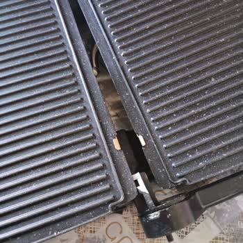 Karaca Tost Makinesi İkinci Kullanımda Menteşe Kırılması Hayal Kırıklığı