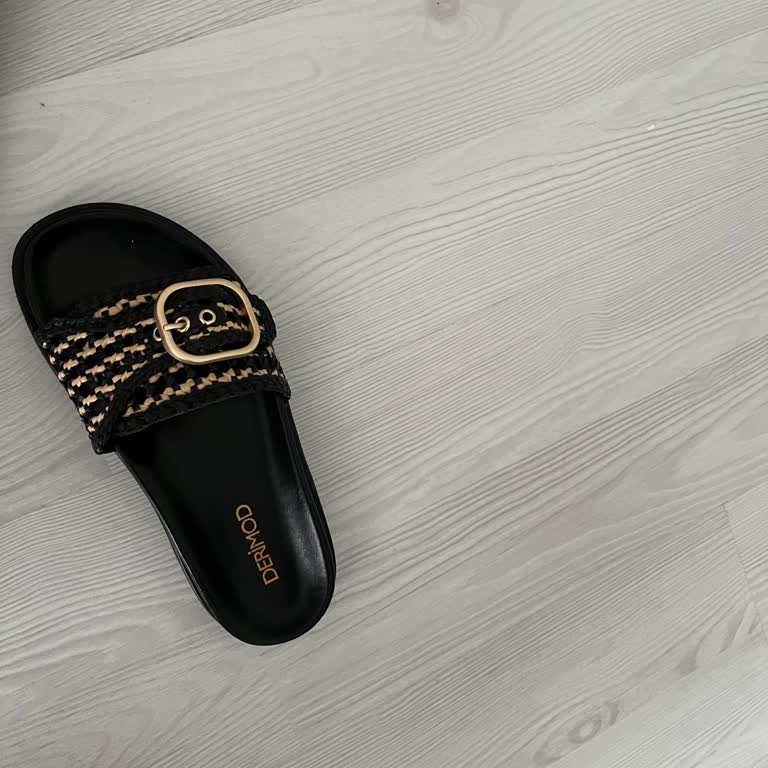 Yanlış Terlik Modeli Gönderildi Müşteri Hizmetleri Yardımcı Olmadı