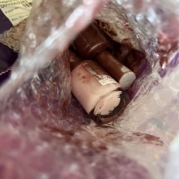 Kırık Oje Nedeniyle İki Ürün Kullanılamaz Durumda Teslim Edildi