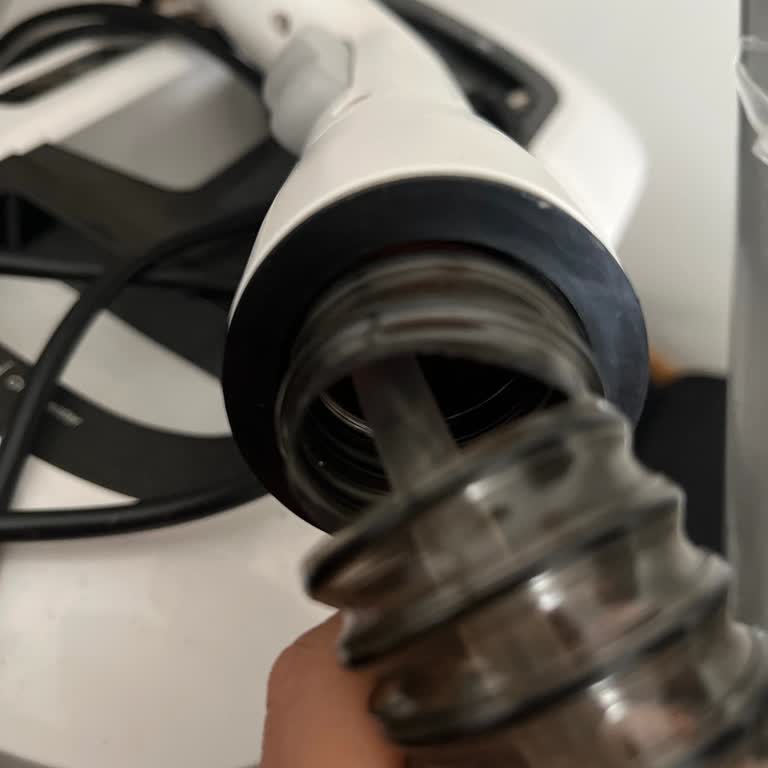 Kiwi Yıkama Makinesinin Hortumunda Yırtık