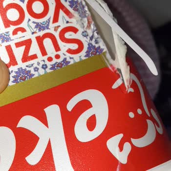 Ambalajı Patlak Çıkan Süzme Yoğurt İçin Mağduriyetimin Giderilmesini İstiyorum