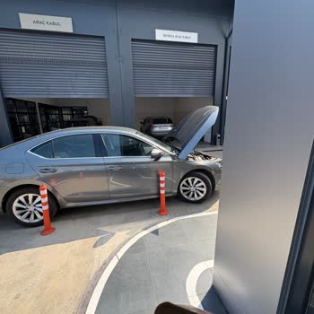 Kronik Arızalı Araç, Çözümsüz Servis Ve Kaba Yetkili Nedeniyle Mağduriyet Yaşıyoruz