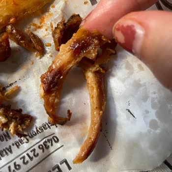 Yanmış Et Ve Bayat Patates, Canlı Destek Yok!