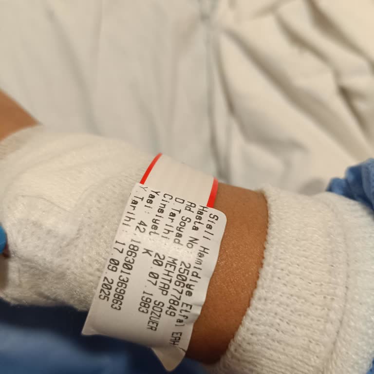 Kadın Doğum Acilde İlgisizlik Nedeniyle Sağlığım Tehlikeye Girdi