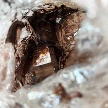 Kırık Ve Geç Teslim Edilen Oje İçin Çözüm Bekliyorum