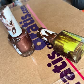 Kırık Ve Geç Teslim Edilen Oje İçin Çözüm Bekliyorum