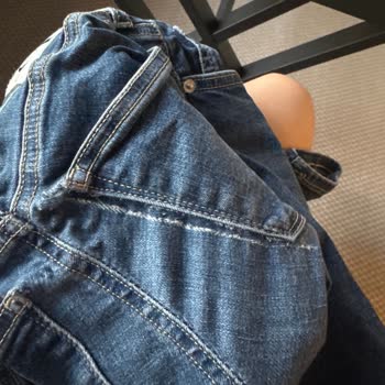 Kısa Sürede Yırtılan Calvin Klein Jean İçin Mağduriyet