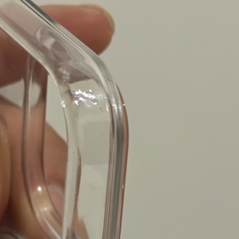 İphone 16 Pro Max Şeffaf Kılıf Dayanıksız Çıktı, Garanti Talebim Var