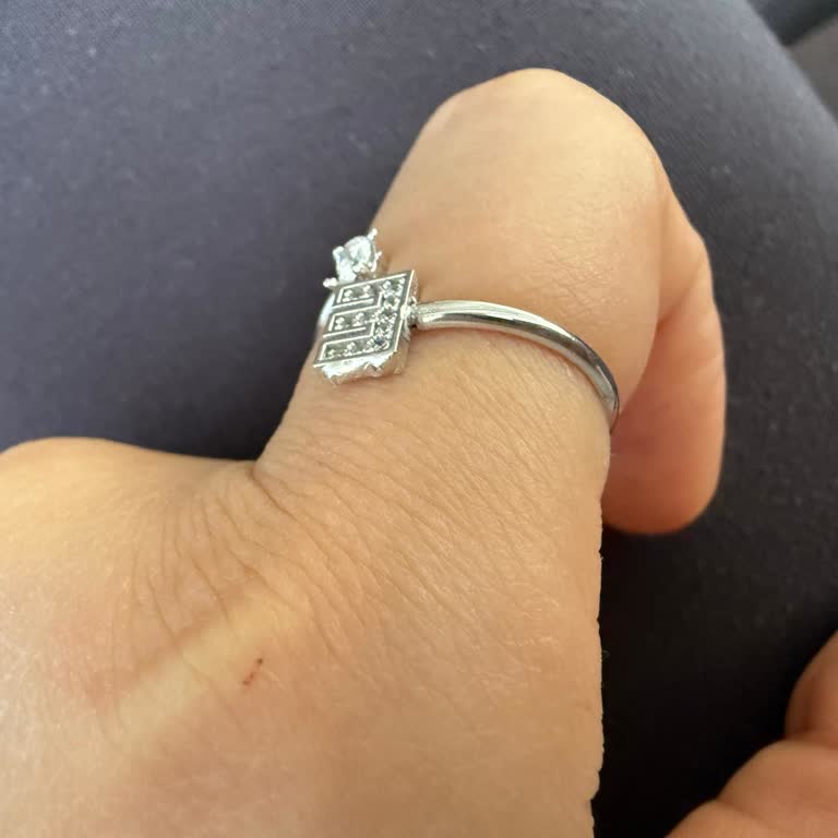 Hayal Kırıklığı Yaratan Yüzük Ve Kötü Hizmet Deneyimi