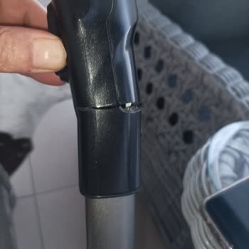 Philips 8000 Serisi Süpürge Sapı Garanti Kapsamında Değiştirilmiyor