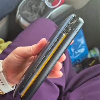 Az Kullanılan Philips Powerbankin Pili Şişti Ve Kullanmaya Korkuyorum