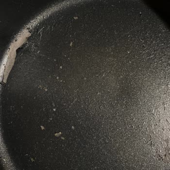 Taç Döküm Tencerede Kısa Sürede Kabarma Ve Soyulma Sorunu Yaşadım