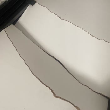 Garanti Süresi Devam Eden Yatak Bazası Kendi Kendine Kırıldı, Ücret Talep Edildi