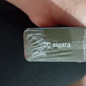 Parliament Night Blue Sigara Paketinde Hatalı Üretim Ve Özensiz Paketleme Sorunu