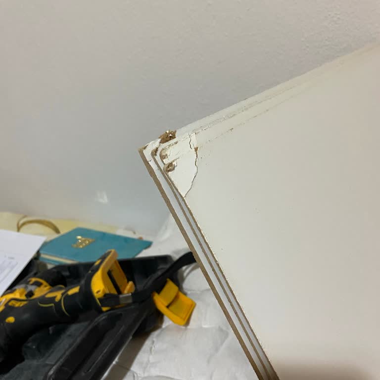 Evdemo Lojistik İle Gelen Dolabım Kırık ve İadem 25 Gündür Sonuçlanmadı