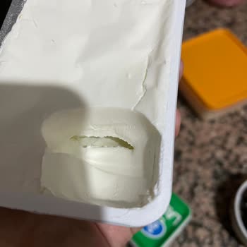 Sek Labne Peynirde Bozuk Ve Pütürlü Yapı Sorunu Yaşadım