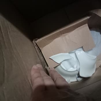 Eksik Ve Kırık Ürünle Gelen Yemek Takımı Hayal Kırıklığı