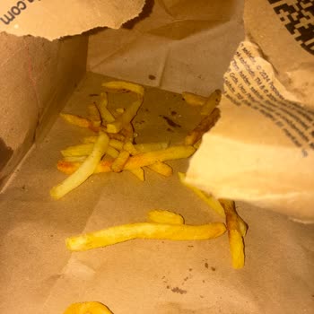 Yemeksepeti Yanlış Ürün ve Uzun Teslimat Nedeniyle Mağduriyet Yaşadım