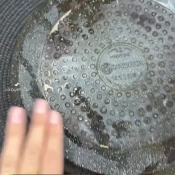 Korkmaz Tencerem Soyuldu Ve Alt Tarafında Kalkma Oldu!