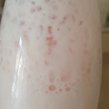 Sütaş Çilekli Kefirde Son Kullanma Tarihine Rağmen Asitlenme Ve Köpürme Sorunu Yaşadım