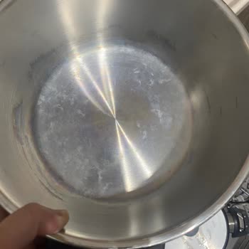 Kısa Sürede Paslanan Tencere Seti İçin Ürün Değişimi Talebi