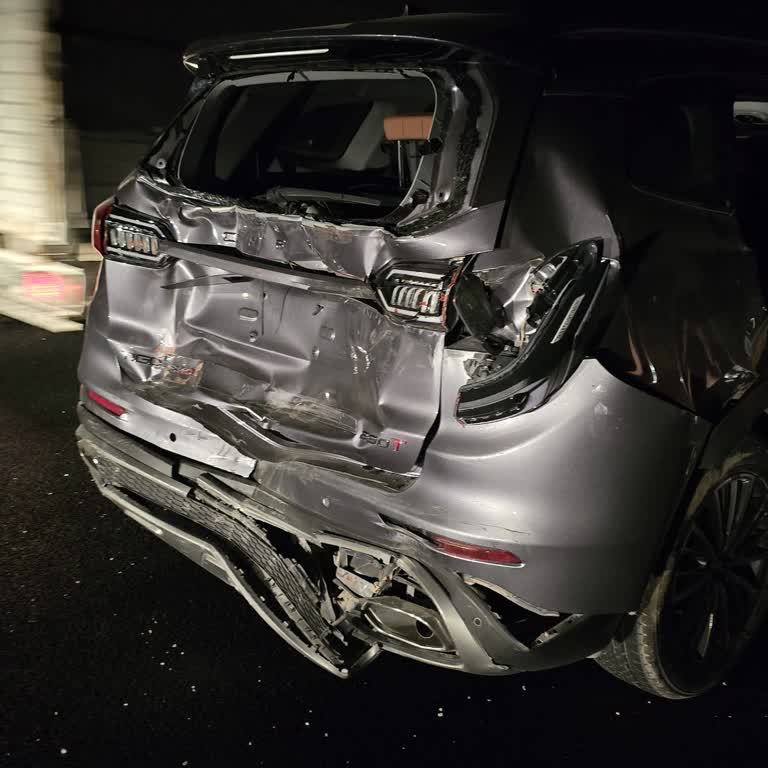 Ciddi Kazada Airbagler Açılmadı Ailem Tehlikedeydi