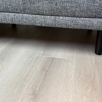 Bellona'dan Aldığım Koltuk Takımının Ayakları Uyumlu Değil, Parkelerim Zarar Gördü