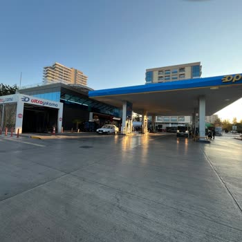 Opet Bayraklı İstasyonunda Haftalardır Çalışmayan Hava Pompası Sorunu