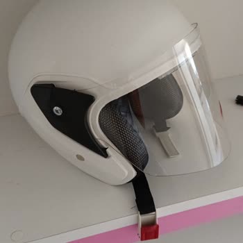 Sipariş Verdiğim Kask Yerine Farklı Ve Kalitesiz Ürün Gönderildi