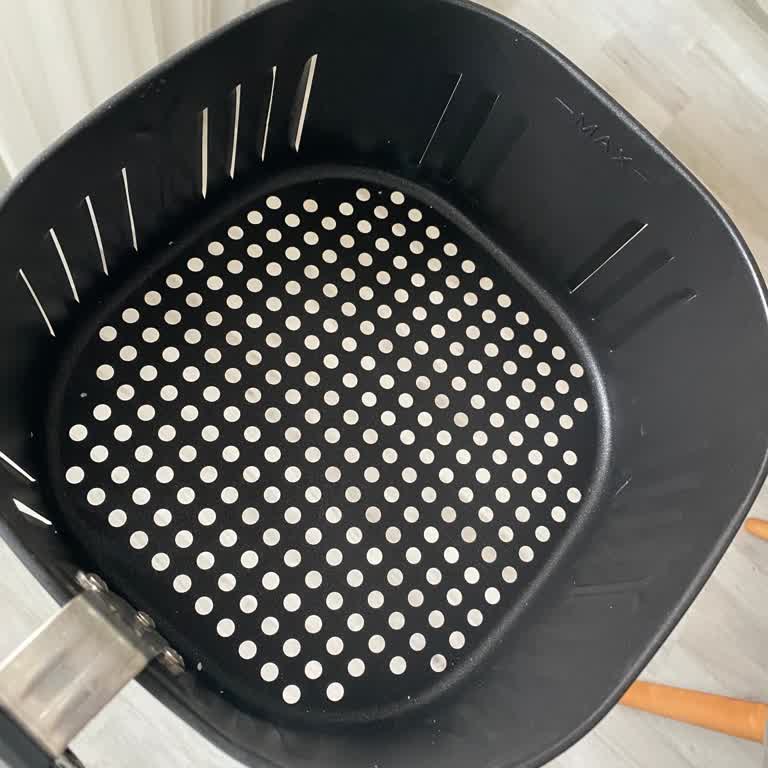 Kumtel Airfryer Haznesinde Yapışma Ve Paslanma Sorunu Çözülmüyor