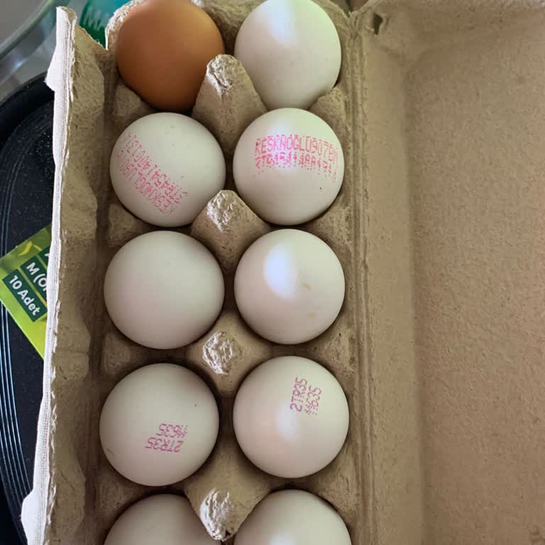 Siparişimde Farklı Markalara Ait Yumurtalar Çıktı, Güvenim Sarsıldı