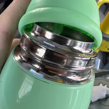 Paslanmaz Çocuk Matarası Paslandı, Satıcı Ve Platform Çözüm Sunmadı