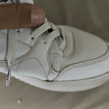 Ayakkabım Yırtıldı, Firma Sorumluluk Almadı, Mağdur Oldum