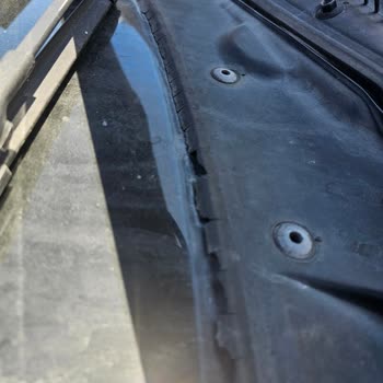 BMW 320 F30 Kapı Kolları Ve Cam Fitilleri Sorunu