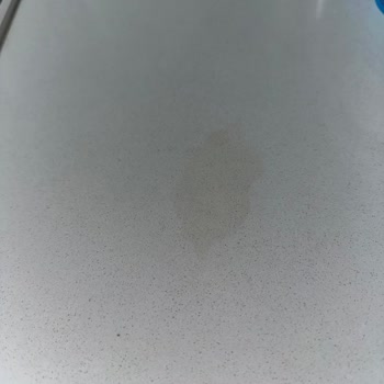 Belenco Garanti Kapsamındaki Quartz Tezgahta Renk Değişimi Sorunu Ve Çözüm Beklentisi