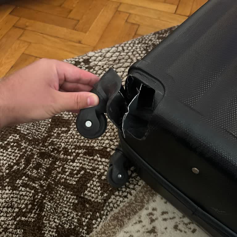 Uçuş Sonrası Bagajımda Oluşan Hasar Karşılanmadı