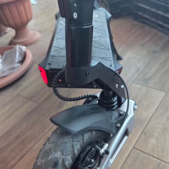 Bir Ay Dolmadan Scooter'da LED Arızası: Güvenim Sarsıldı