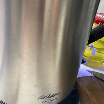 Çay Makinesinin Puntolarında Oluşan Küf Hijyen Sorununa Yol Açıyor