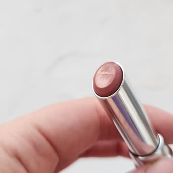 Kırık Ve Kullanılmış Rujlar Gönderildi, Müşteri Hizmetlerinden Dönüş Alınamıyor