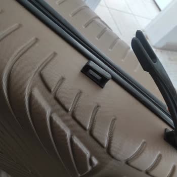 Sunexpress Hava Yolları Uçuşunda Valizim Hasar Gördü, Mağduriyetim Giderilmiyor!