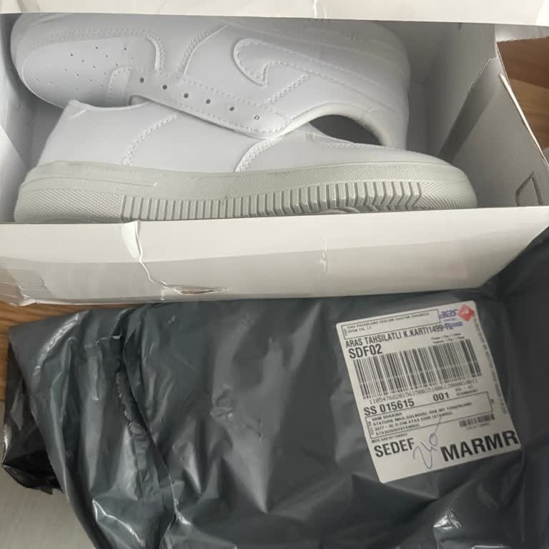 Yanlış Ve Faturasız Ürün Gönderimi, İletişimsizlik Ve Mağduriyet